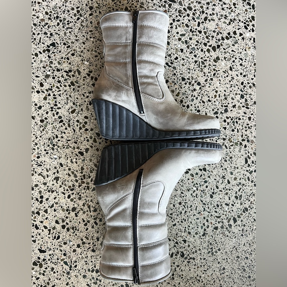 MAG Boots